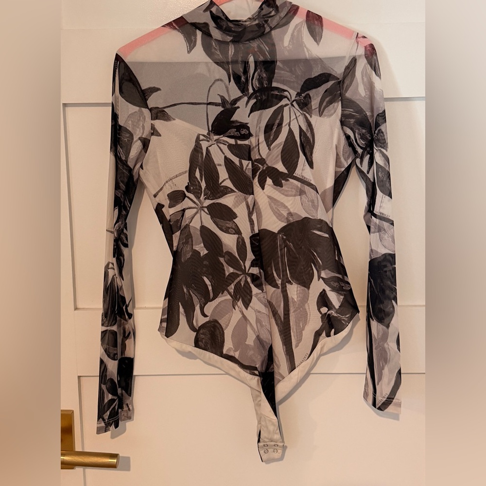 AllSaints Black & White Floral Long Sleeve ELIA  Rutland Mesh Bodysuit Size 4